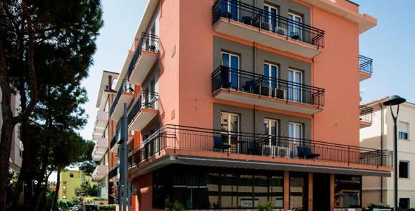 Hotel Scarlet