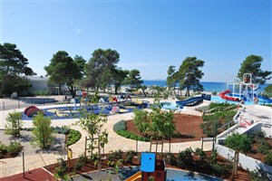 Apartmány Zaton Holiday Resort 4* A