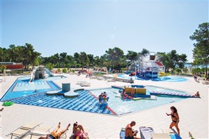 Apartmány Zaton Holiday Resort 3* - polopenze